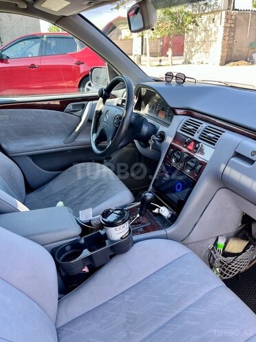 Mercedes E 220 d 2000, 550,000 km - 2.2 l - Bakı