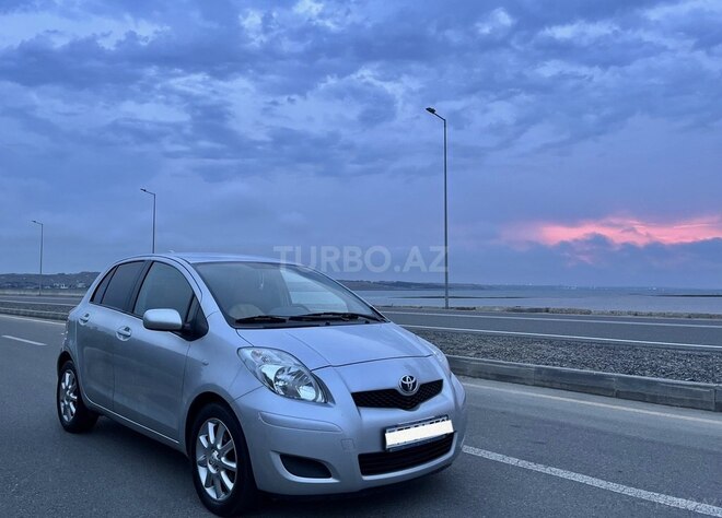 Toyota Yaris 2011, 92,000 km - 1.3 l - Bakı