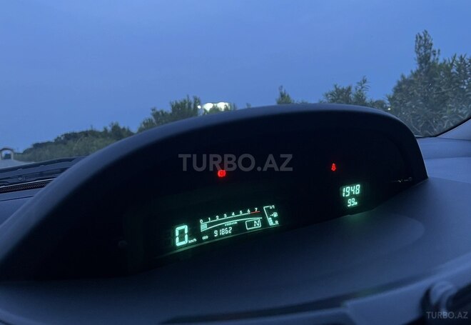 Toyota Yaris 2011, 92,000 km - 1.3 l - Bakı