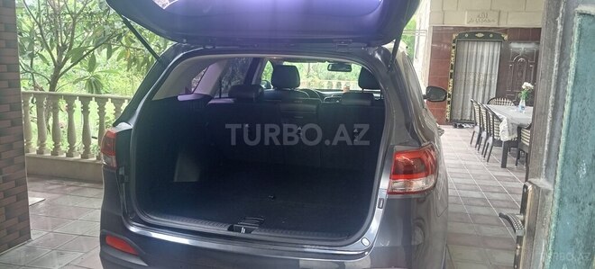 Kia Sorento 2015, 183,210 km - 2.0 l - Salyan