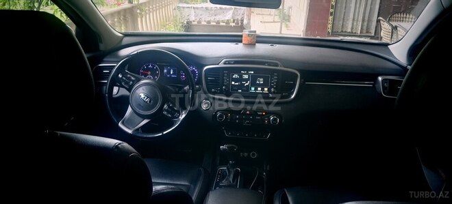 Kia Sorento 2015, 183,210 km - 2.0 l - Salyan