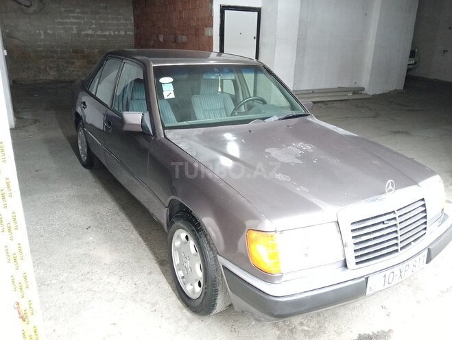 Mercedes E 200 1992, 310,000 km - 2.0 l - Bakı