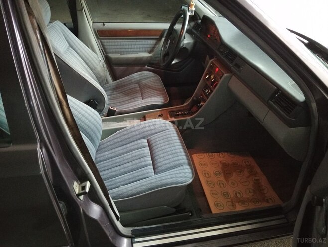 Mercedes E 200 1992, 310,000 km - 2.0 l - Bakı