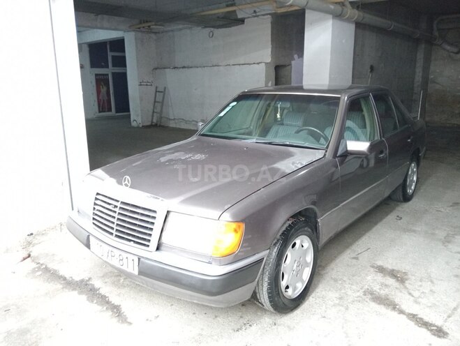 Mercedes E 200 1992, 310,000 km - 2.0 l - Bakı