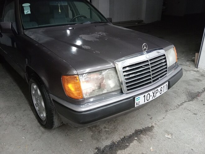 Mercedes E 200 1992, 310,000 km - 2.0 l - Bakı