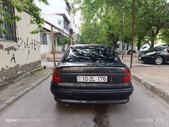 Opel Astra 1995, 423,688 km - 1.6 l - Sumqayıt
