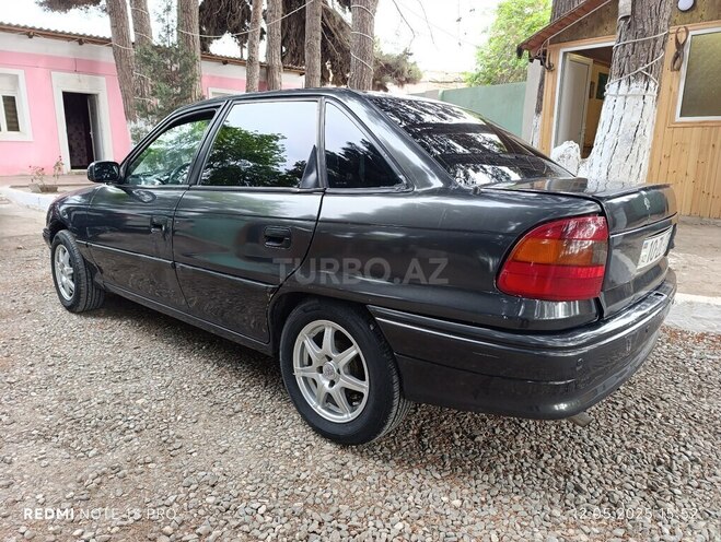 Opel Astra 1995, 423,688 km - 1.6 l - Sumqayıt
