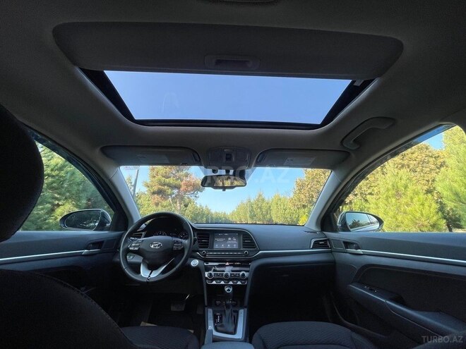 Hyundai Elantra 2019, 114,263 km - 2.0 l - Bakı