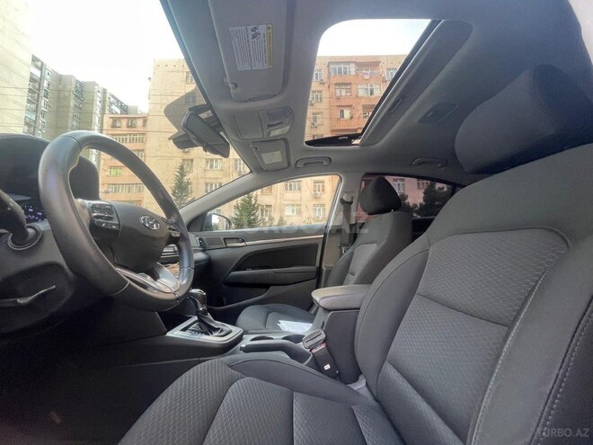 Hyundai Elantra 2019, 114,263 km - 2.0 l - Bakı