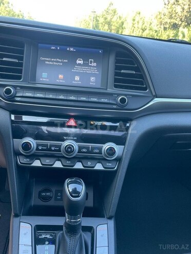 Hyundai Elantra 2019, 114,263 km - 2.0 l - Bakı