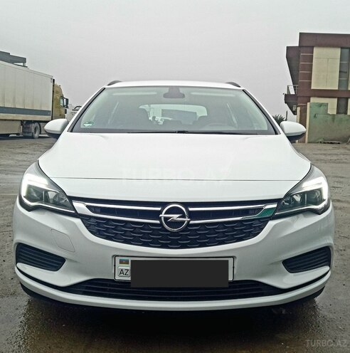 Opel Astra 2018, 210,000 km - 1.6 l - Bakı