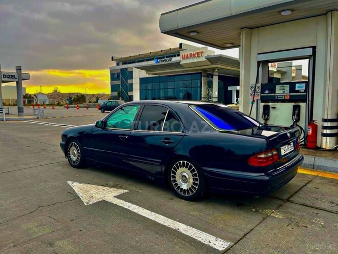 Mercedes E 220 d 2000, 550,000 km - 2.2 l - Bakı