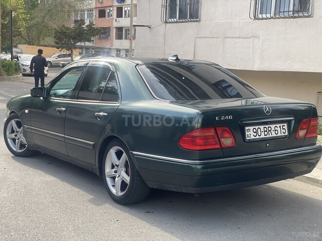 Mercedes E 240 1997, 317,445 km - 2.4 l - Bakı