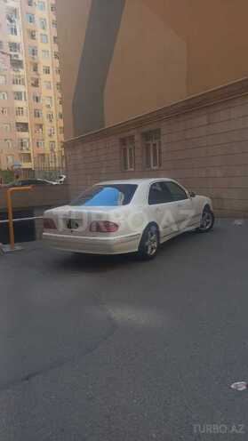 Mercedes E 240 2000, 208,000 km - 2.4 l - Bakı