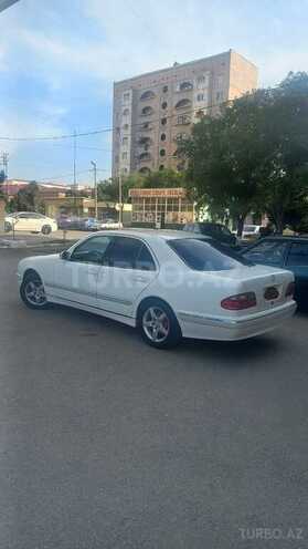 Mercedes E 240 2000, 208,000 km - 2.4 l - Bakı