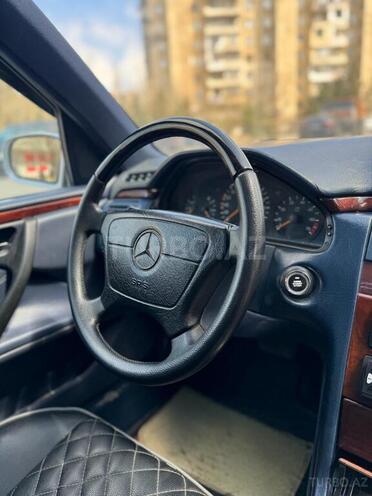 Mercedes E 230 1995, 400,000 km - 2.3 l - Bakı