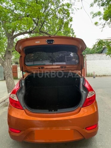 Hyundai Accent 2015, 151,278 km - 1.6 л - Bakı
