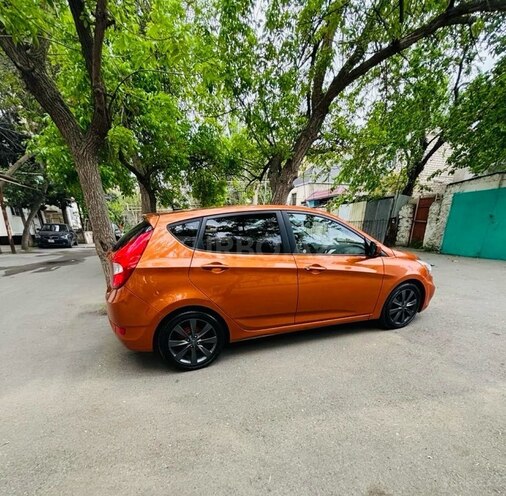Hyundai Accent 2015, 151,278 km - 1.6 л - Bakı