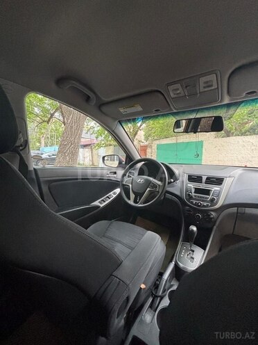 Hyundai Accent 2015, 151,278 km - 1.6 л - Bakı