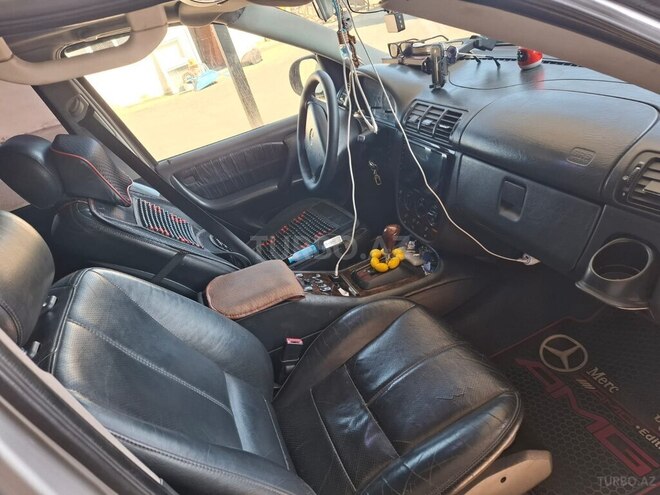 Mercedes ML 270 4MATIC 2001, 348,000 km - 2.7 l - Bakı