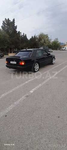 Mercedes E 250 1993, 333,000 km - 2.5 l - Sumqayıt