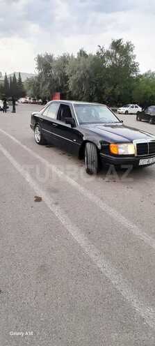Mercedes E 250 1993, 333,000 km - 2.5 l - Sumqayıt