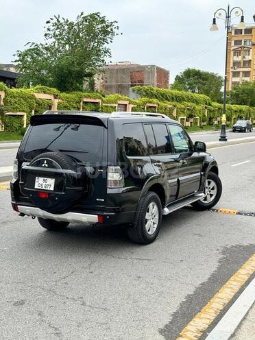 Mitsubishi Pajero 2007, 200,010 km - 3.0 л - Bakı