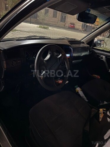 Volkswagen Golf 1997, 200,000 km - 2.0 l - Sumqayıt