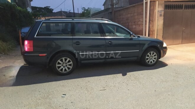 Volkswagen Passat 2003, 215,000 km - 1.8 l - Xırdalan