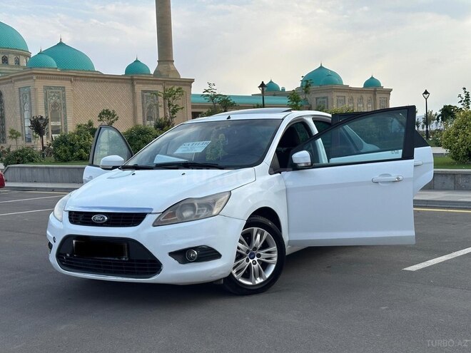 Ford Focus 2013, 216,000 km - 1.6 l - Naxçıvan