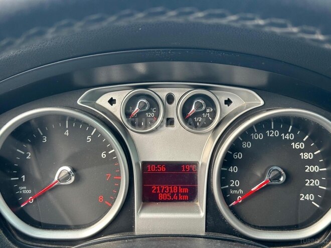 Ford Focus 2013, 216,000 km - 1.6 l - Naxçıvan
