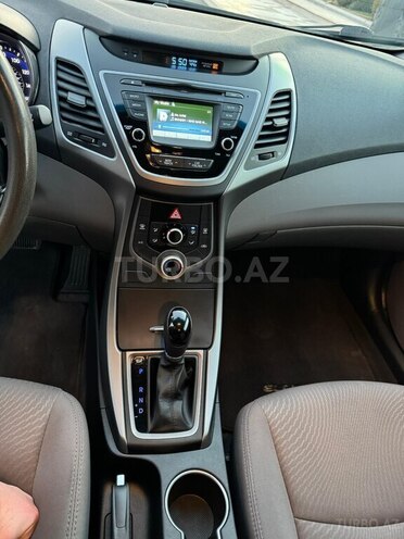Hyundai Elantra 2015, 60,172 km - 1.8 л - Bakı