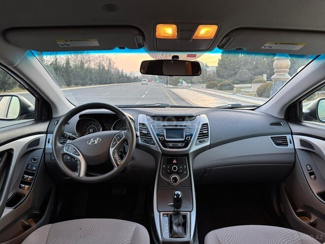 Hyundai Elantra 2015, 60,172 km - 1.8 л - Bakı