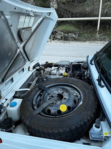 LADA (VAZ) Niva 2024, 27,000 km - 1.7 l - Quba