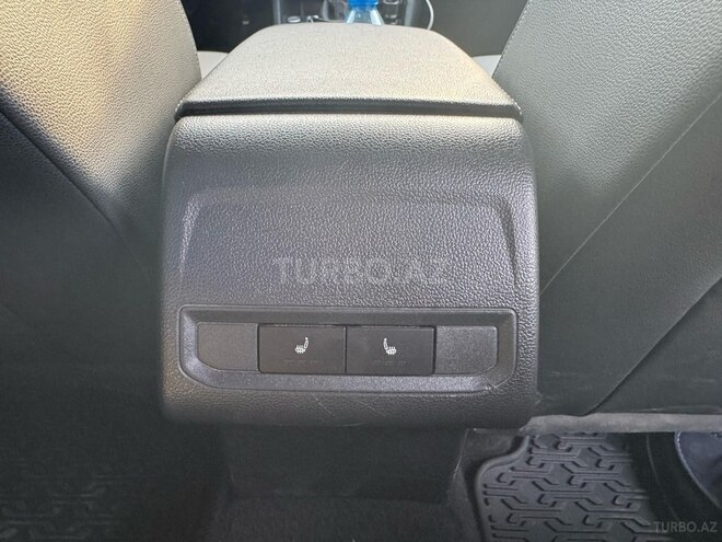 Volkswagen Jetta-13