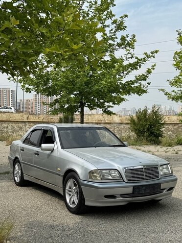 Mercedes C 220 d 1998, 287,565 km - 2.2 l - Bakı
