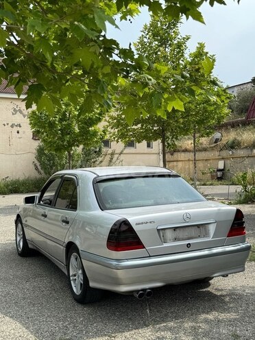 Mercedes C 220 d 1998, 287,565 km - 2.2 l - Bakı