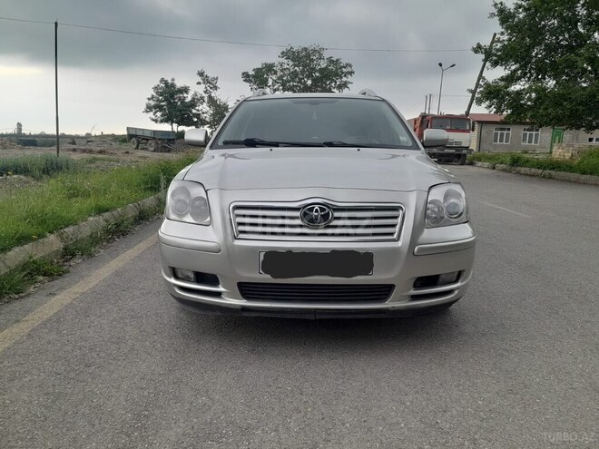 Toyota Avensis 2004, 295,467 km - 2.0 л - Quba