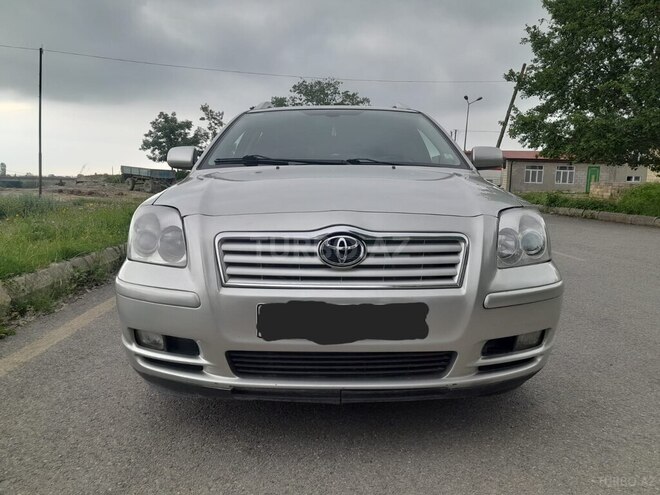Toyota Avensis 2004, 295,467 km - 2.0 л - Quba