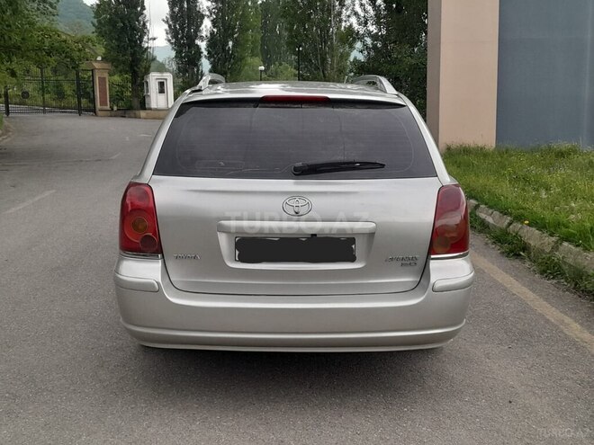 Toyota Avensis 2004, 295,467 km - 2.0 л - Quba