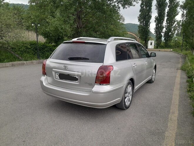 Toyota Avensis 2004, 295,467 km - 2.0 л - Quba