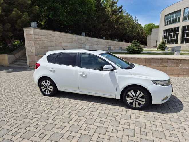 Kia Cerato 2012, 180,000 km - 1.6 l - Qusar