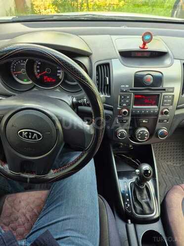 Kia Cerato 2012, 180,000 km - 1.6 l - Qusar