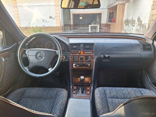 Mercedes C 200 1995, 384,000 km - 2.0 л - Bakı