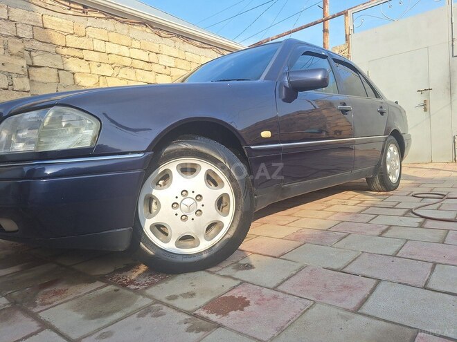 Mercedes C 200 1995, 384,000 km - 2.0 л - Bakı