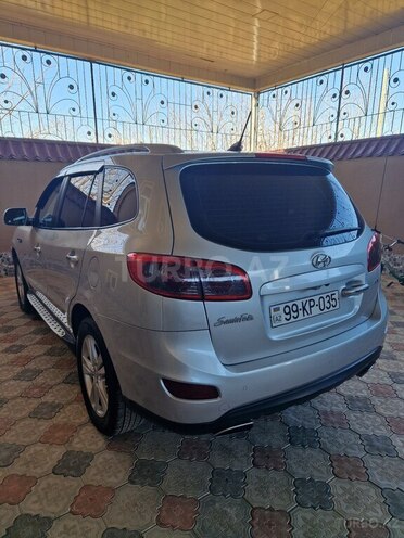 Hyundai Santa Fe 2010, 235,000 km - 2.0 l - Qazax