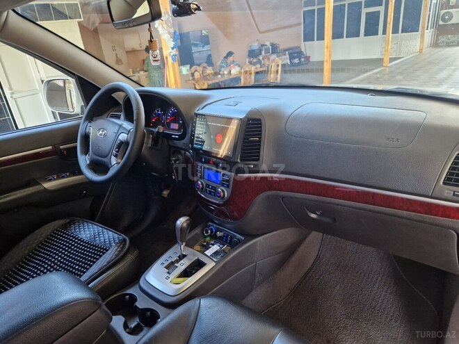 Hyundai Santa Fe 2010, 235,000 km - 2.0 l - Qazax