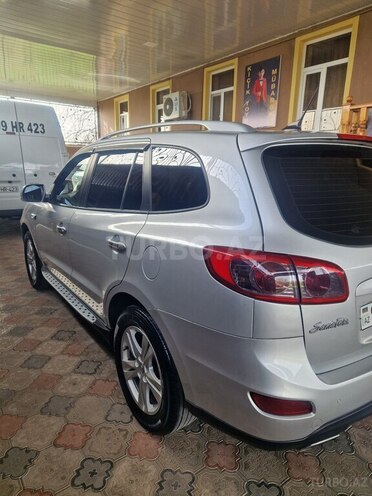 Hyundai Santa Fe 2010, 235,000 km - 2.0 l - Qazax