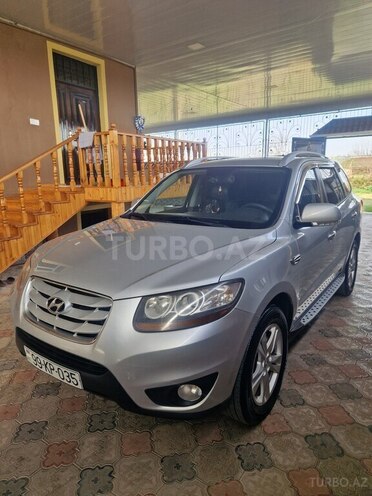 Hyundai Santa Fe 2010, 235,000 km - 2.0 l - Qazax