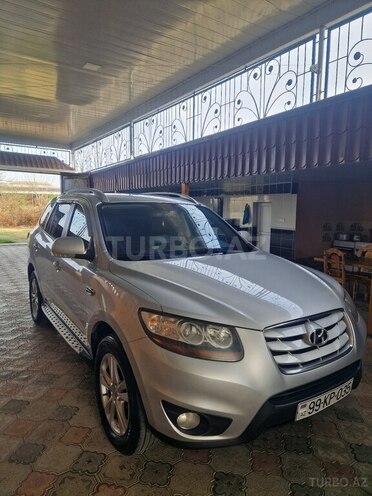 Hyundai Santa Fe 2010, 235,000 km - 2.0 l - Qazax